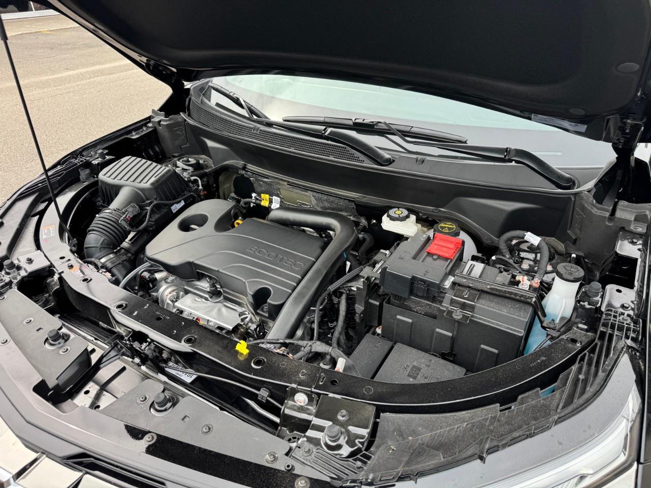 2027 Chevrolet Equinox AWD ACTIV Photo