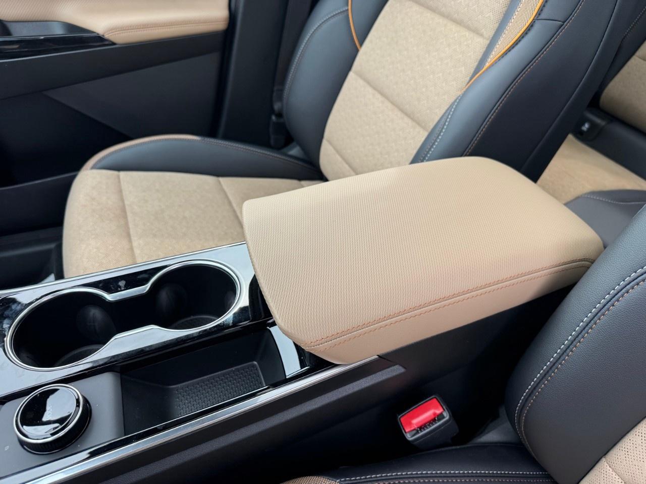 2027 Chevrolet Equinox AWD ACTIV Photo