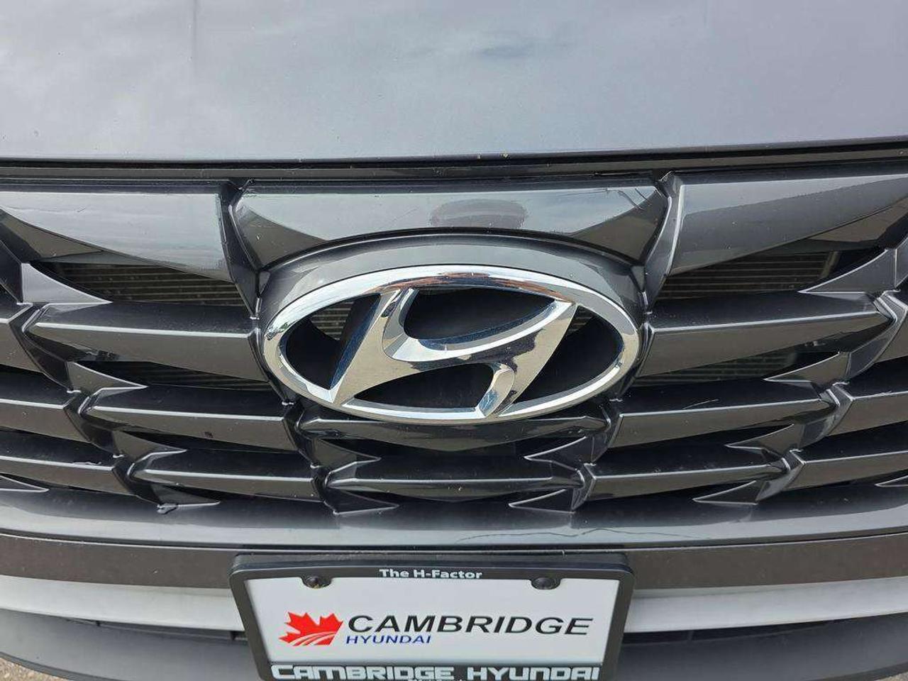 2022 Hyundai Tucson Preferred   NO ACCIDENTS HEATSEATS 7.9L/100KM Photo
