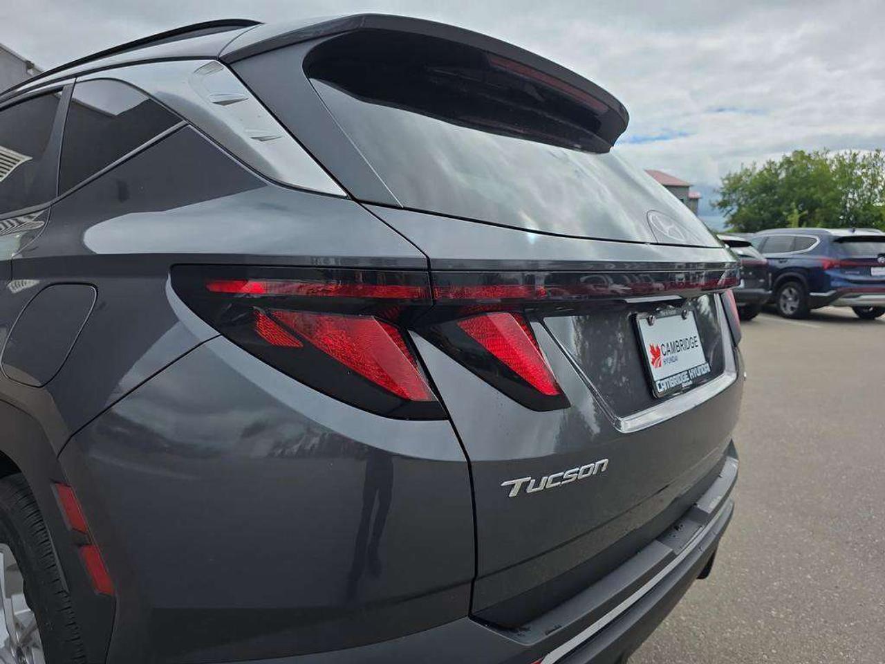 2022 Hyundai Tucson Preferred   NO ACCIDENTS HEATSEATS 7.9L/100KM Photo
