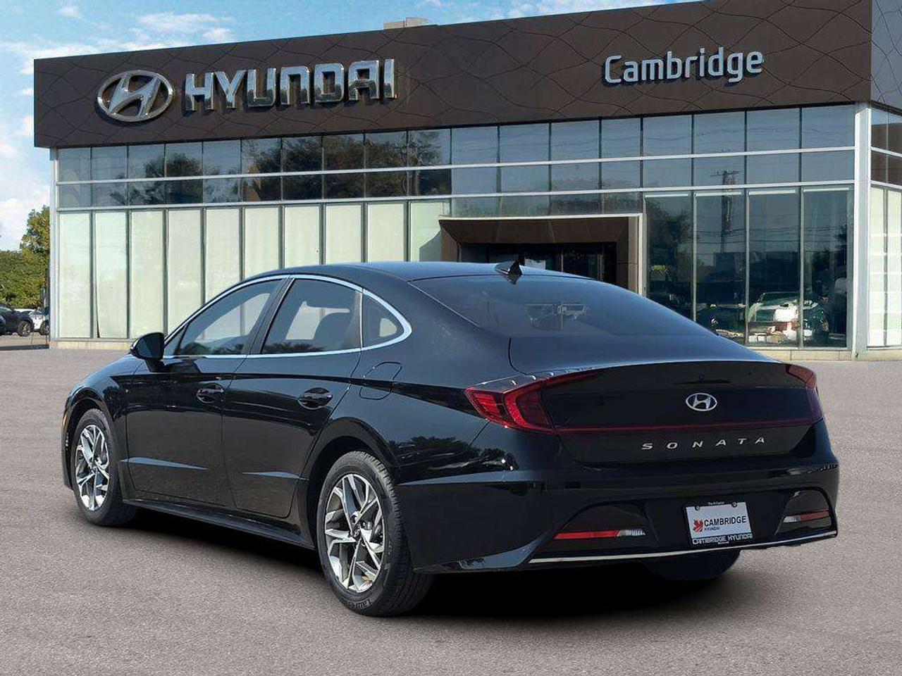 2021 Hyundai Sonata Preferred   NO ACCIDENTS HEATSEATS 6.4L/100KM Photo