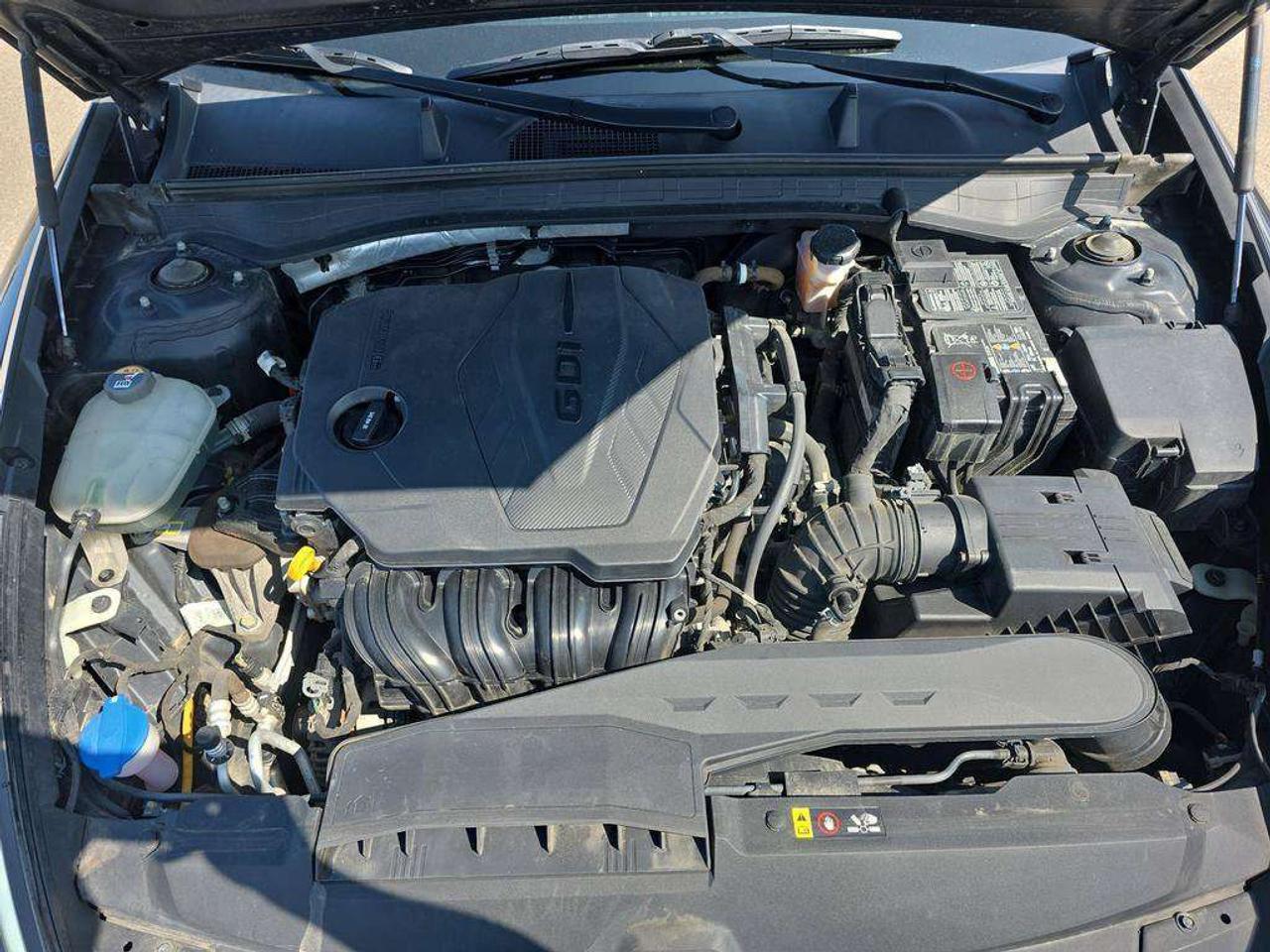 2021 Hyundai Sonata Preferred   NO ACCIDENTS HEATSEATS 6.4L/100KM Photo
