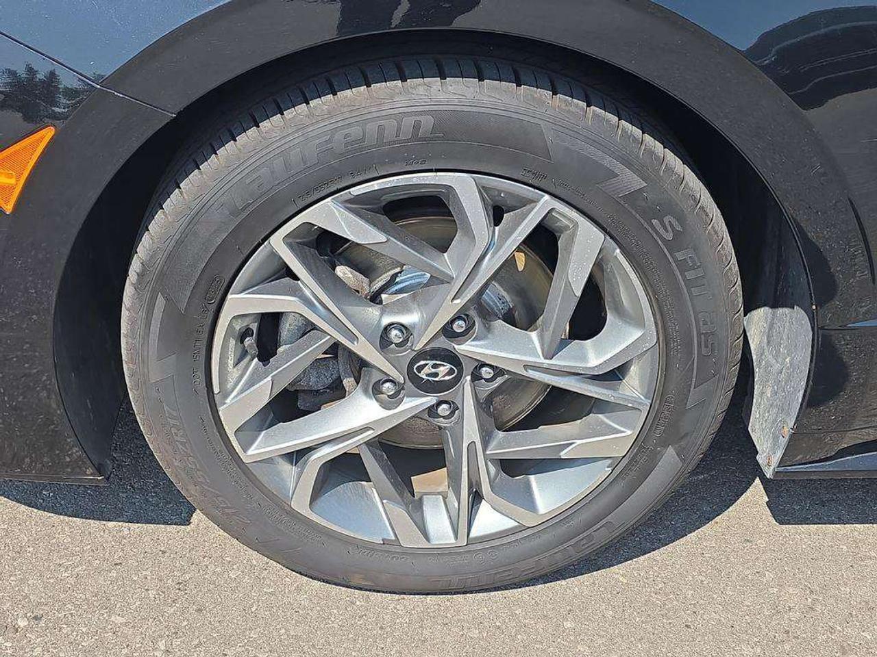 2021 Hyundai Sonata Preferred   NO ACCIDENTS HEATSEATS 6.4L/100KM Photo