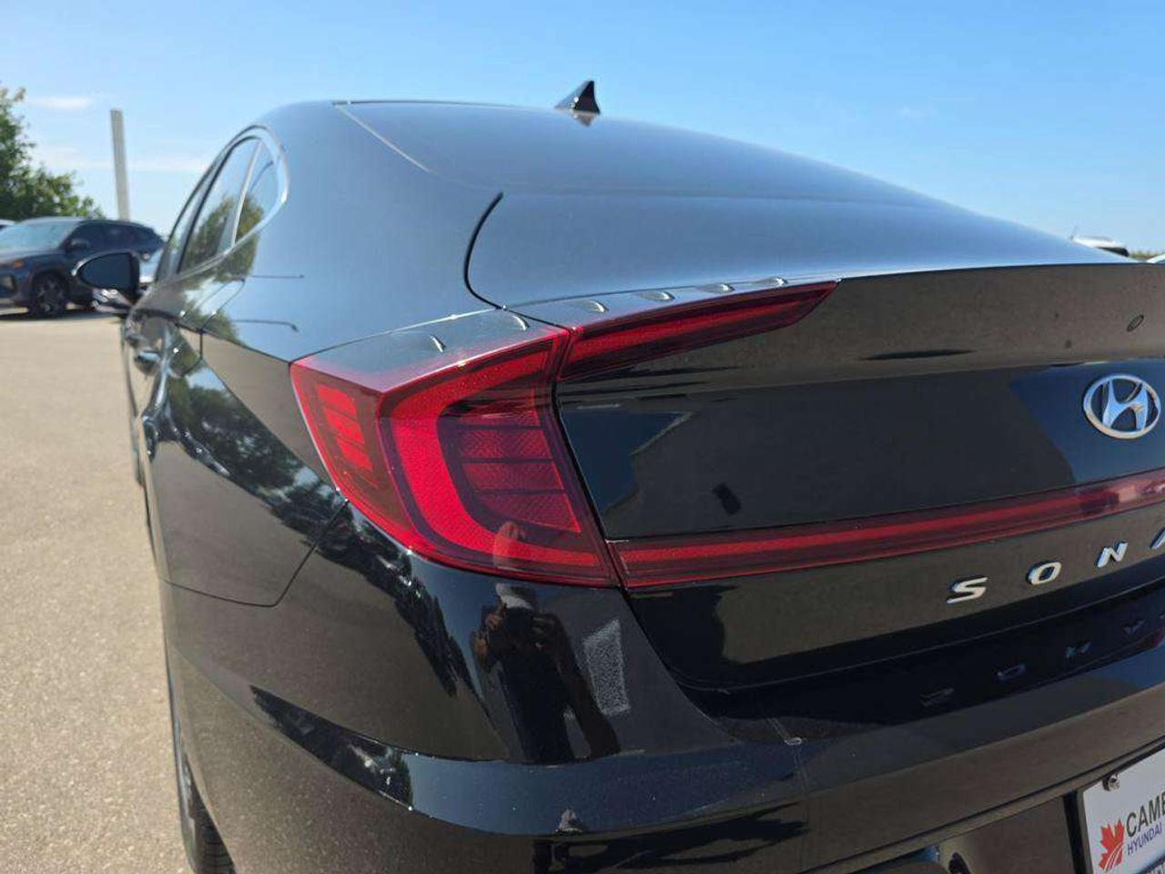 2021 Hyundai Sonata Preferred   NO ACCIDENTS HEATSEATS 6.4L/100KM Photo