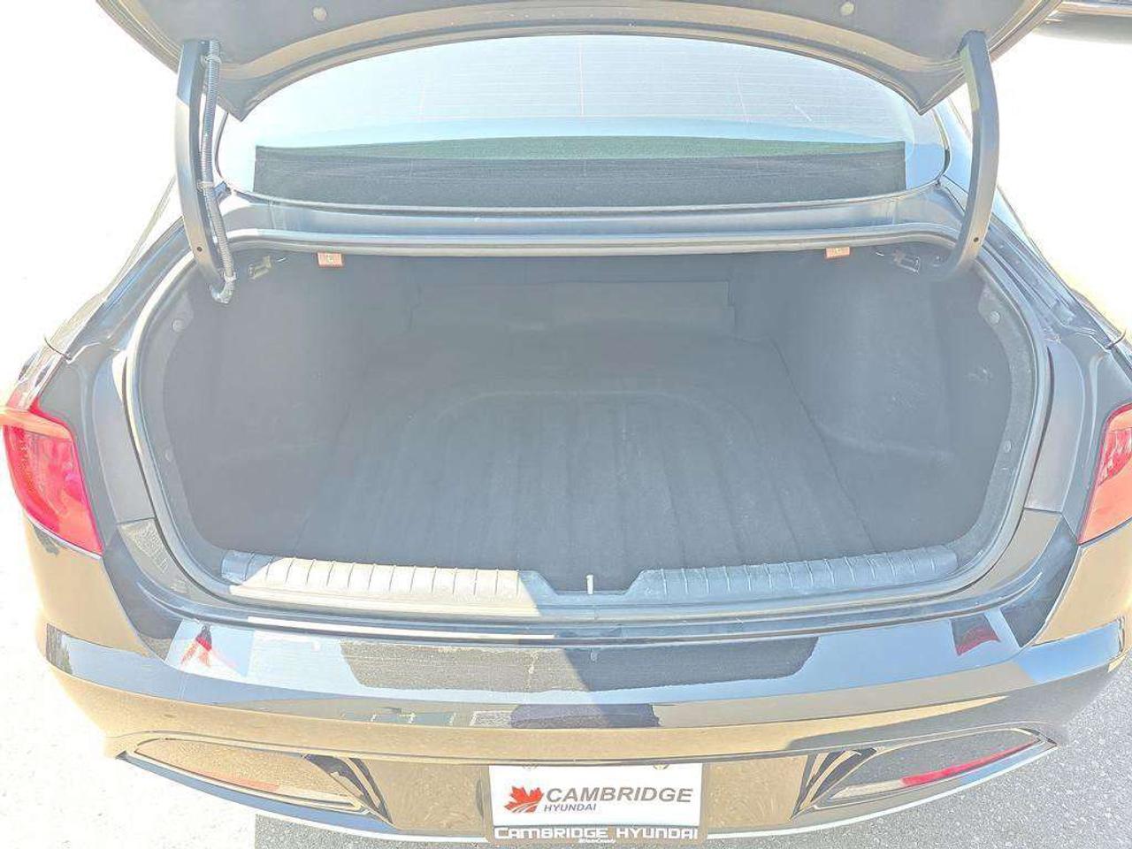 2021 Hyundai Sonata Preferred   NO ACCIDENTS HEATSEATS 6.4L/100KM Photo