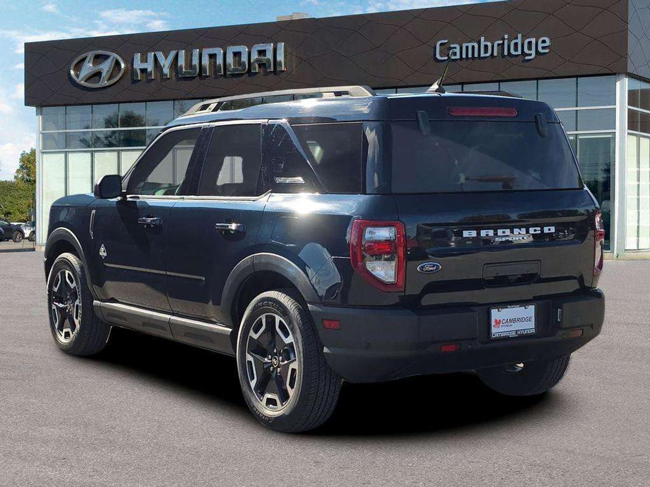 2023 Ford Bronco Sport Outer Banks   NO ACCIDENTS LEATHER 8.4L/100KM Photo