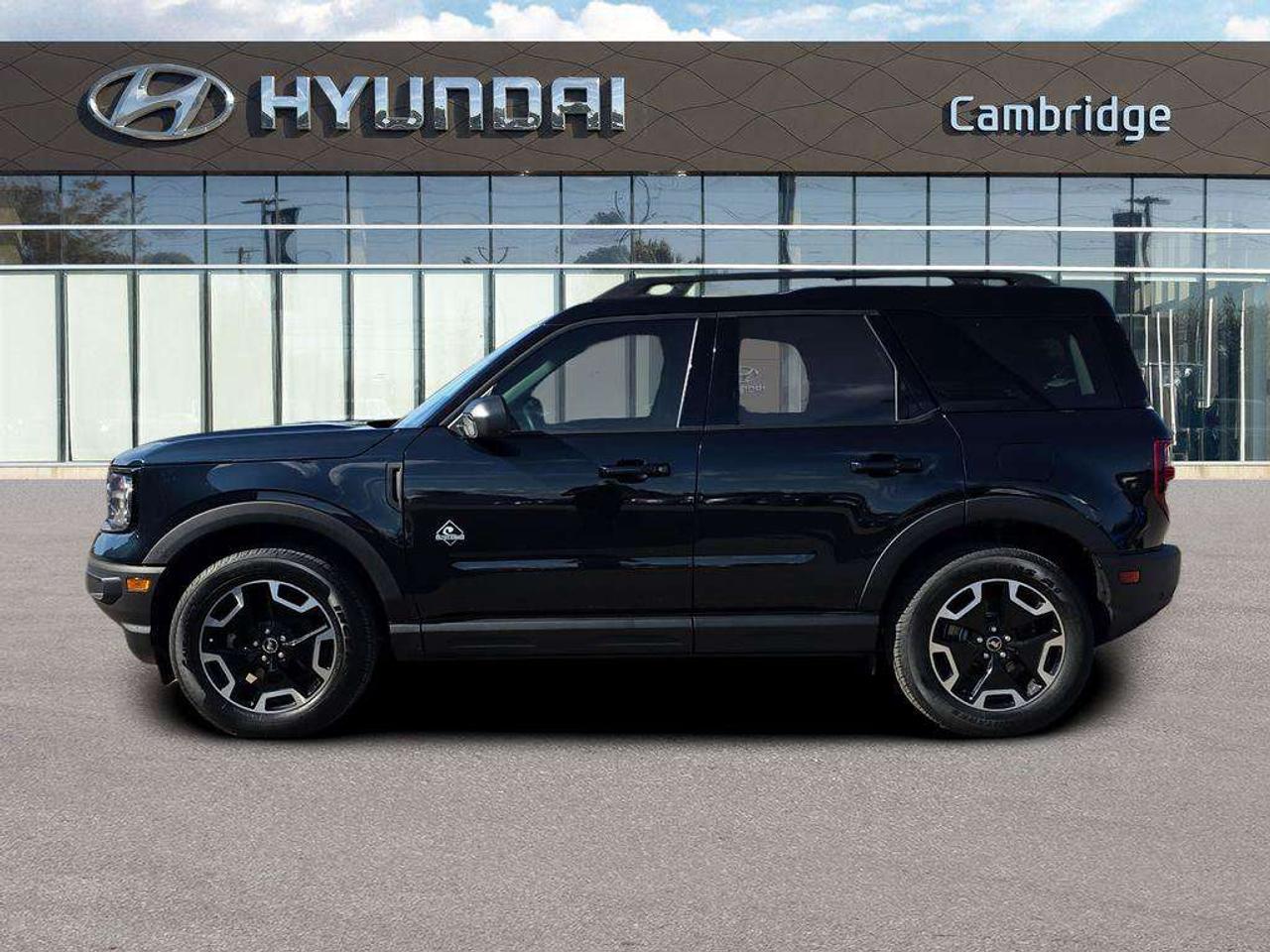 2023 Ford Bronco Sport Outer Banks   NO ACCIDENTS LEATHER 8.4L/100KM Photo3
