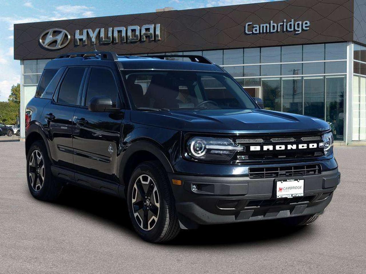 2023 Ford Bronco Sport Outer Banks   NO ACCIDENTS LEATHER 8.4L/100KM Photo