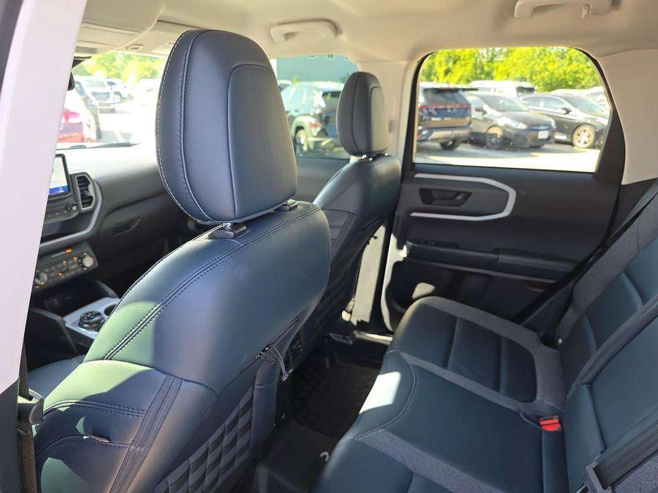 2023 Ford Bronco Sport Outer Banks   NO ACCIDENTS LEATHER 8.4L/100KM Photo