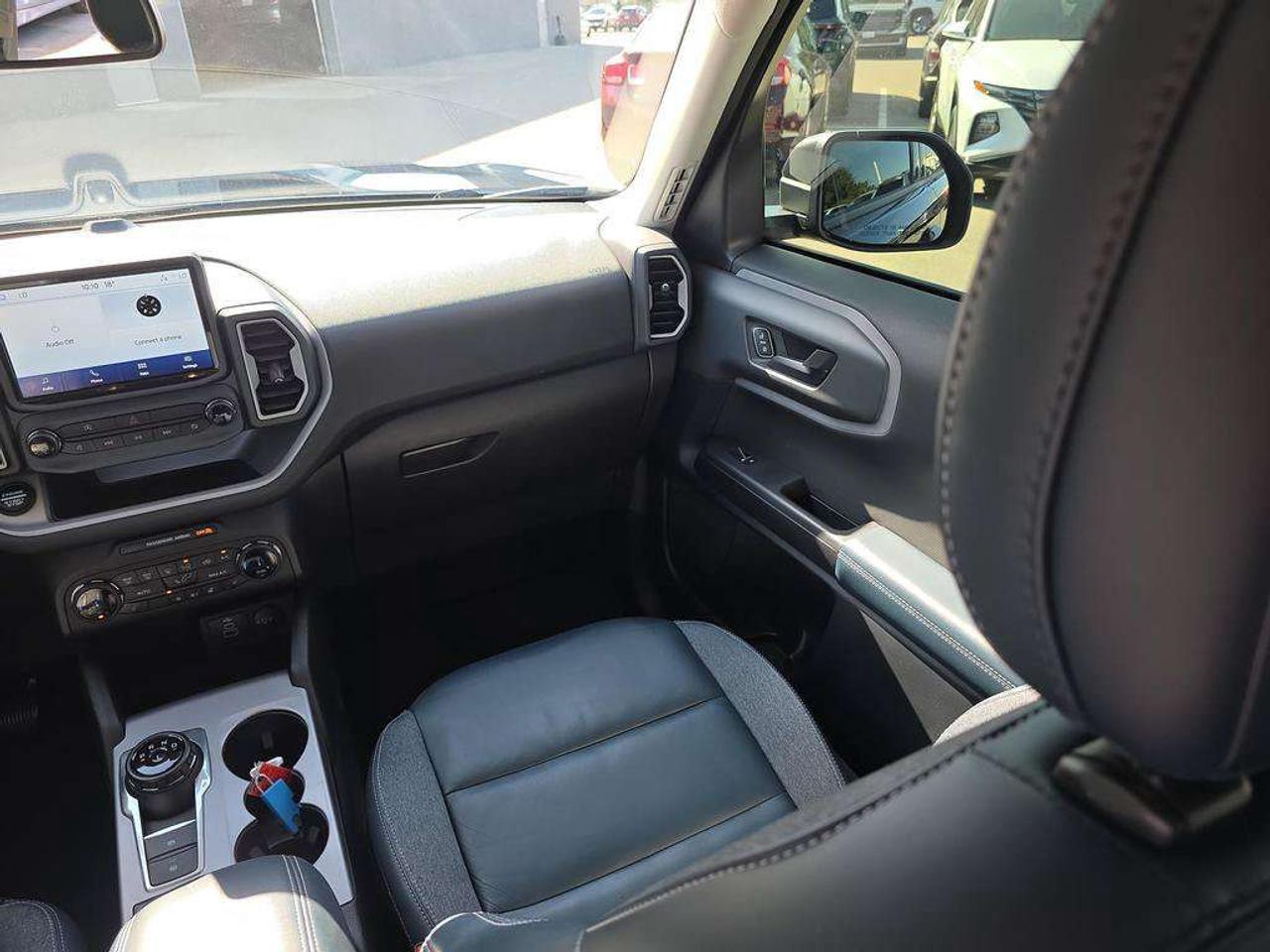 2023 Ford Bronco Sport Outer Banks   NO ACCIDENTS LEATHER 8.4L/100KM Photo