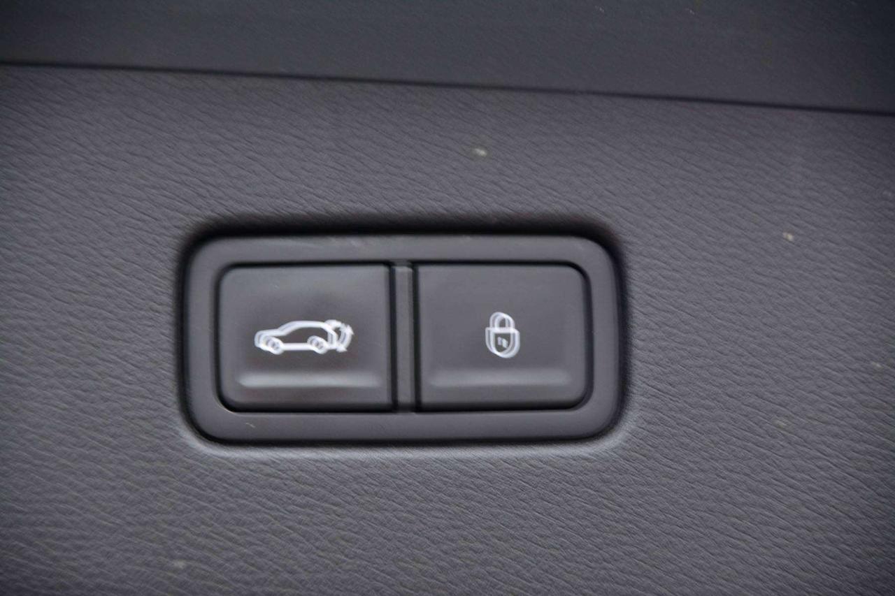 2024 Genesis GV70 2.5T Advanced Photo