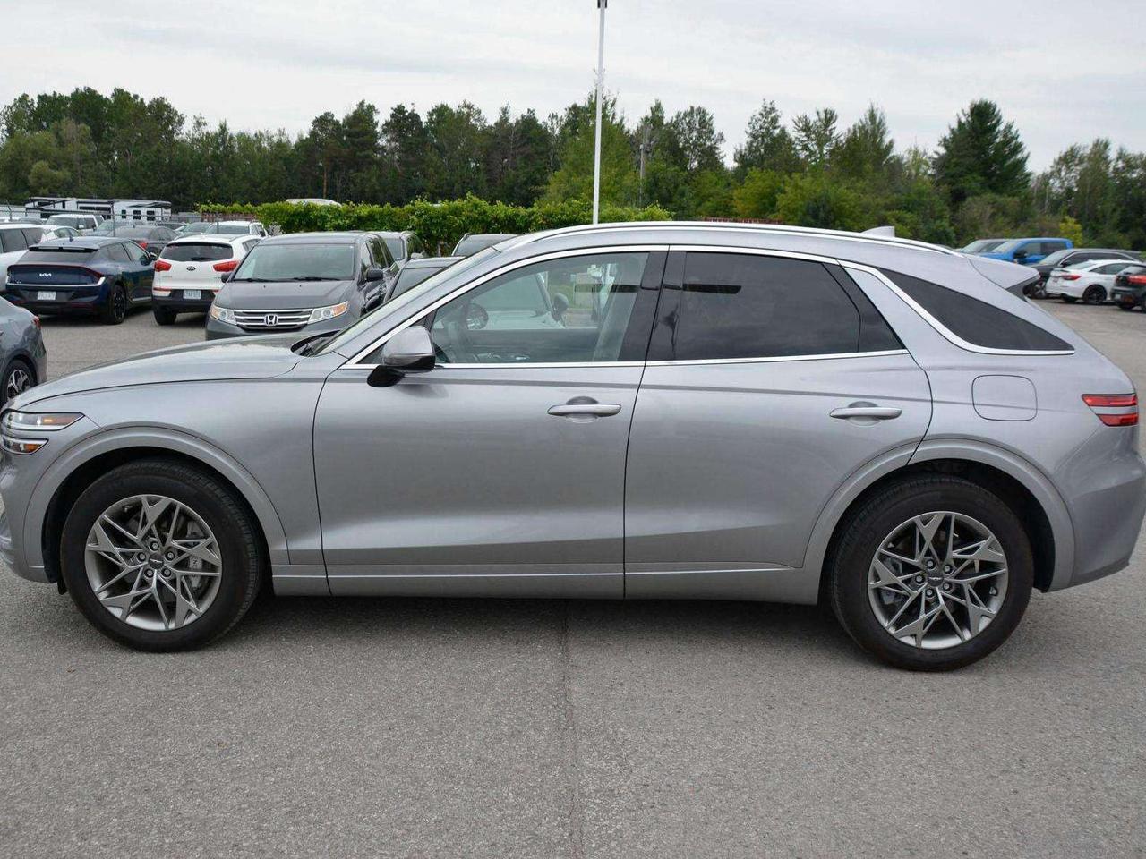 2024 Genesis GV70 2.5T Advanced Photo1