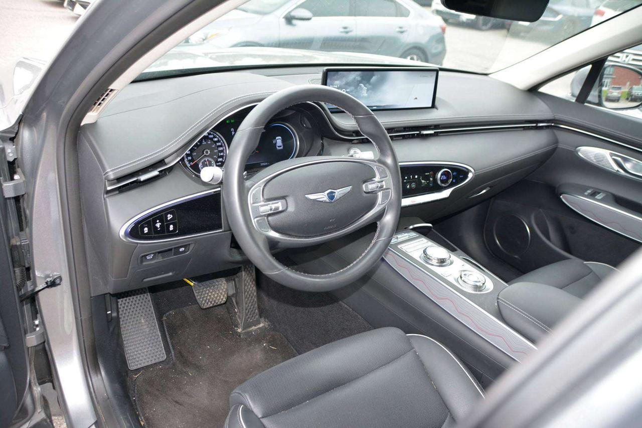 2024 Genesis GV70 2.5T Advanced Photo