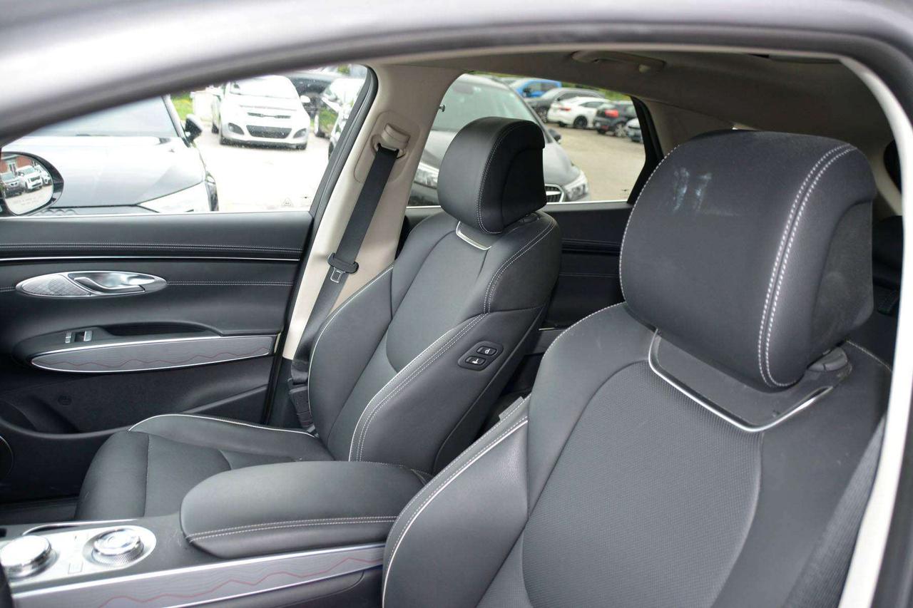 2024 Genesis GV70 2.5T Advanced Photo