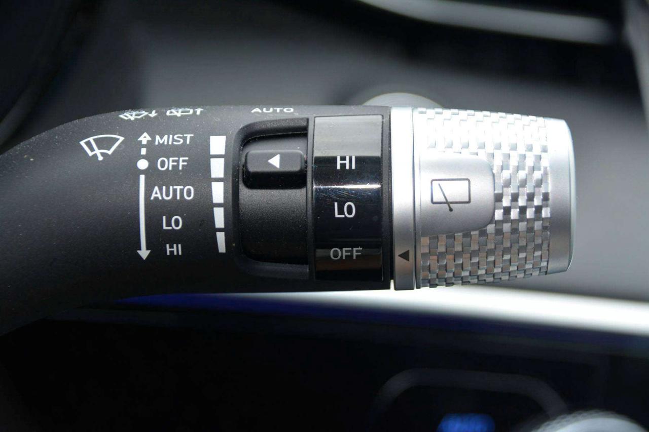 2024 Genesis GV70 2.5T Advanced Photo