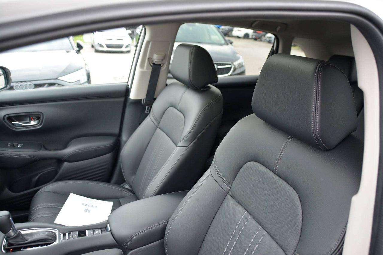 2026 Honda HR-V EX-L Photo