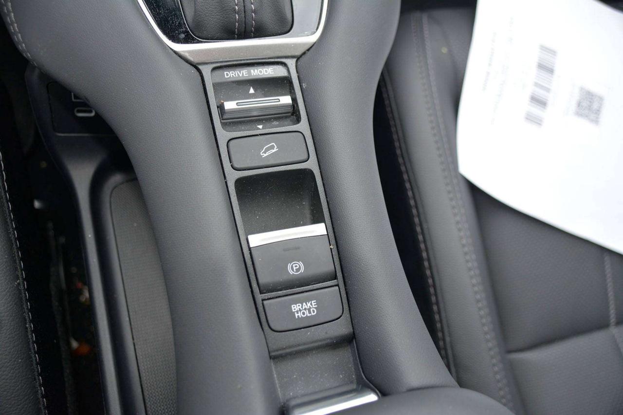 2026 Honda HR-V EX-L Photo