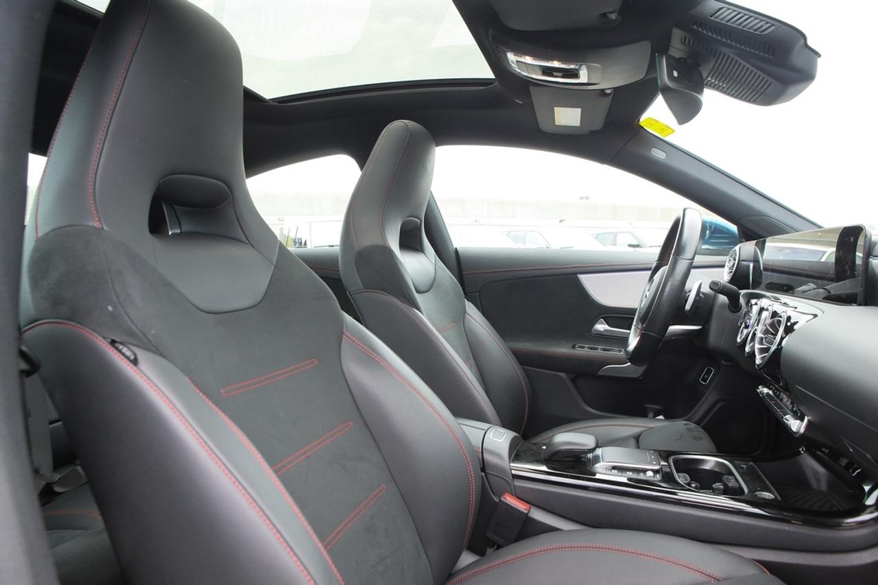 2023 Mercedes-Benz CLA CLA 250 AMG PACKAGE   PREMIUM PACKAGE   PANORAMA ROOF   4MATIC AWD Photo