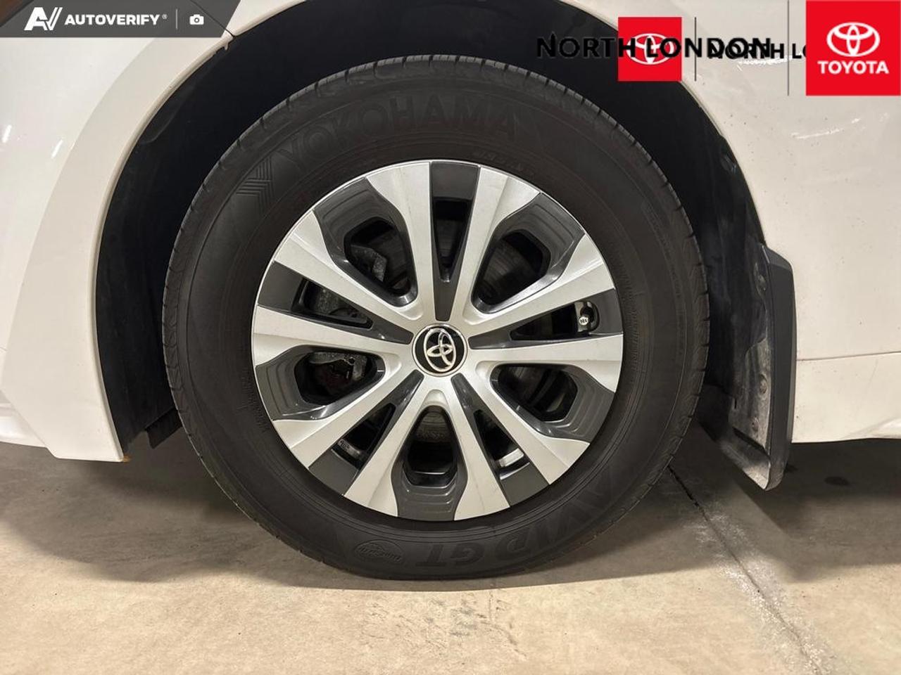 2024 Toyota Corolla Hybrid LE 4dr Front-Wheel Drive Sedan Photo