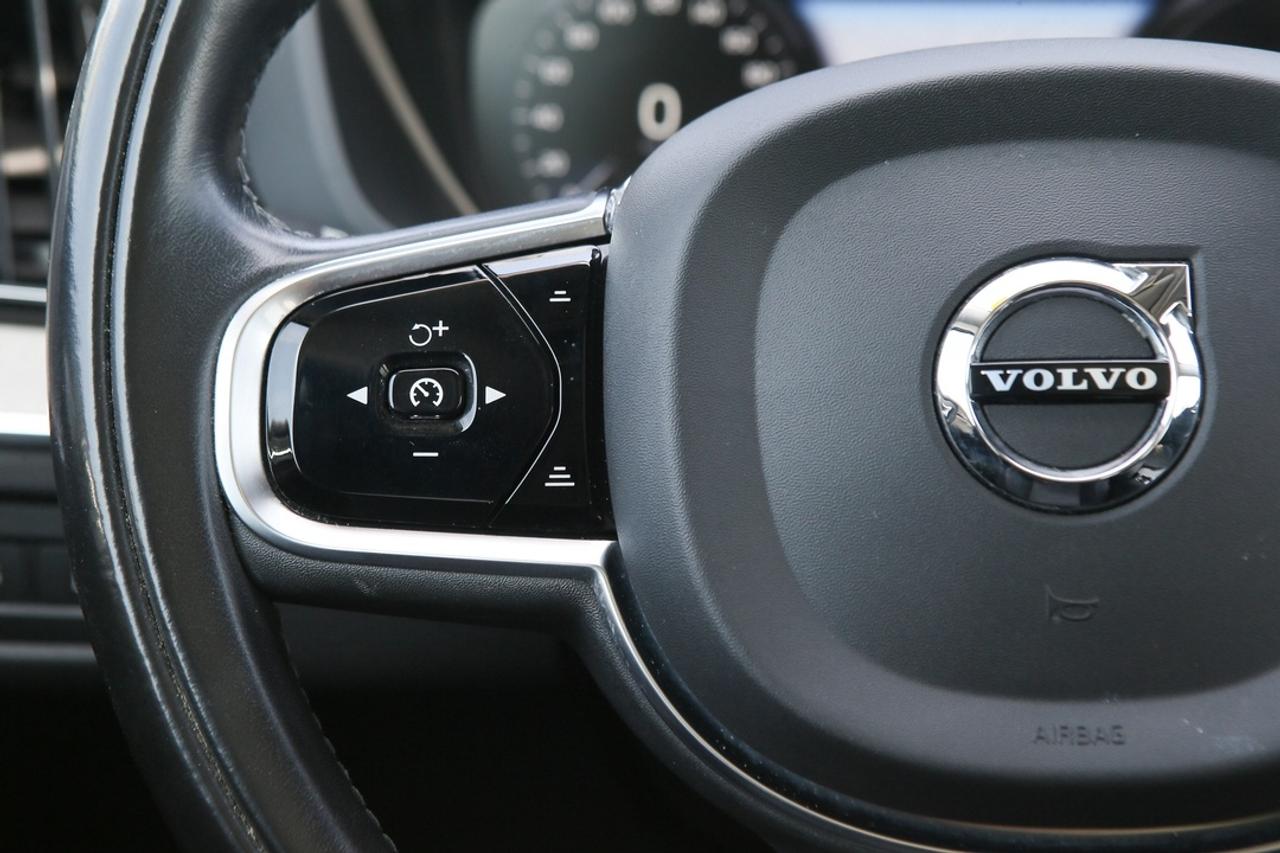 2020 Volvo XC60 Inscription Photo