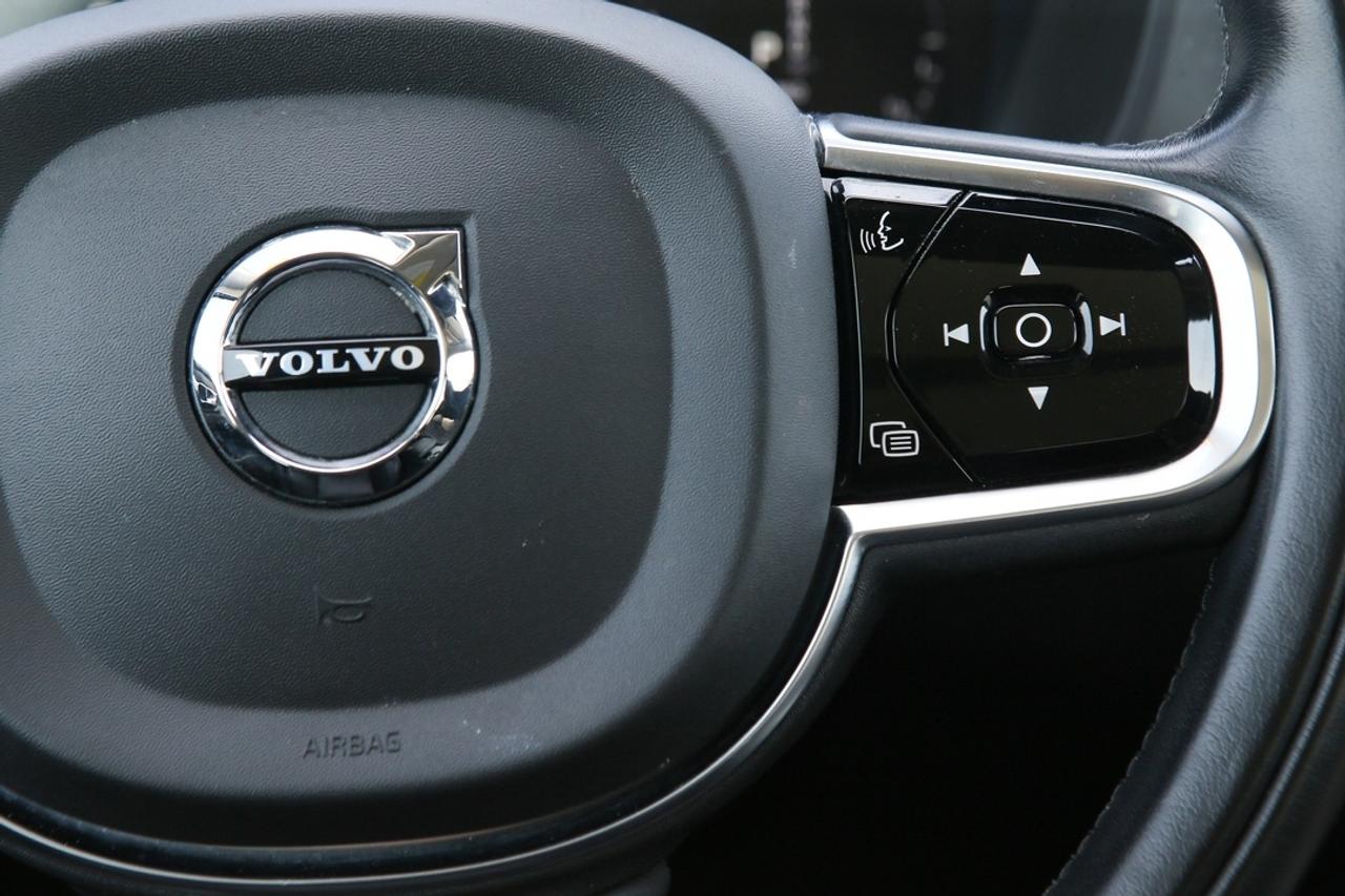 2020 Volvo XC60 Inscription Photo