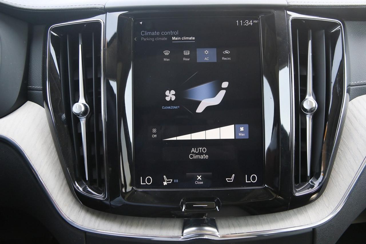 2020 Volvo XC60 Inscription Photo