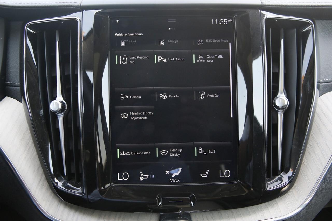 2020 Volvo XC60 Inscription Photo