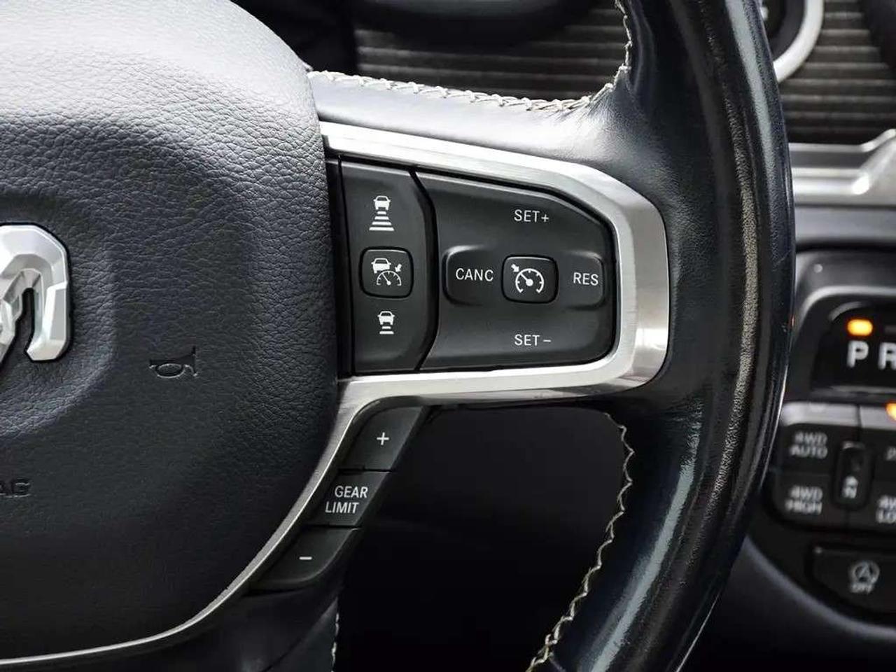 2022 RAM 1500 Limited 10th Anniversary Crew Cab 4x4 Photo