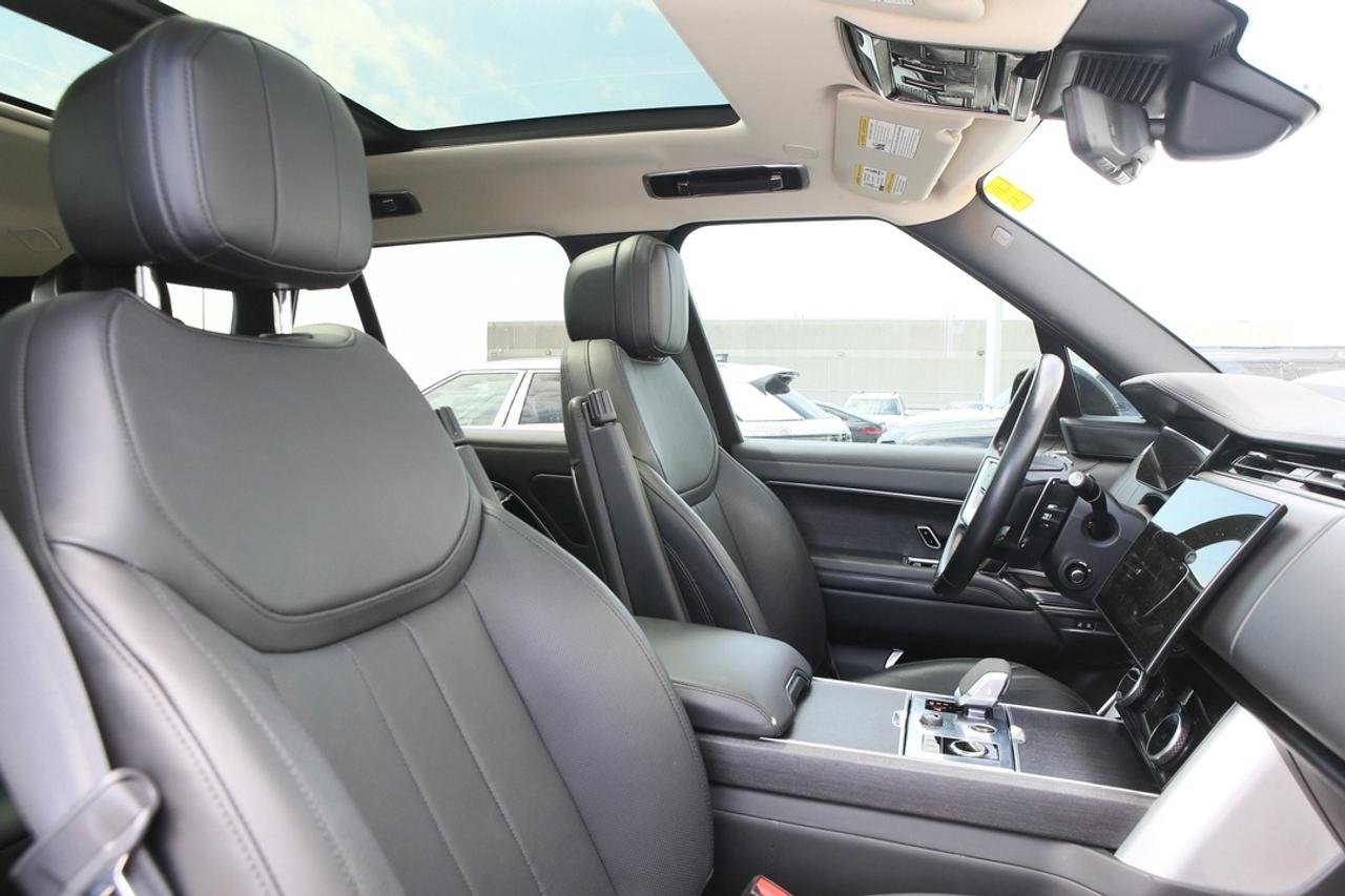 2023 Land Rover Range Rover SE 523 HP TWIN-TURBO V8   MERIDIAN? 3D AUDIO   EXECUTIVE LUXURY   THE ULTIMATE RANGE ROVER Photo