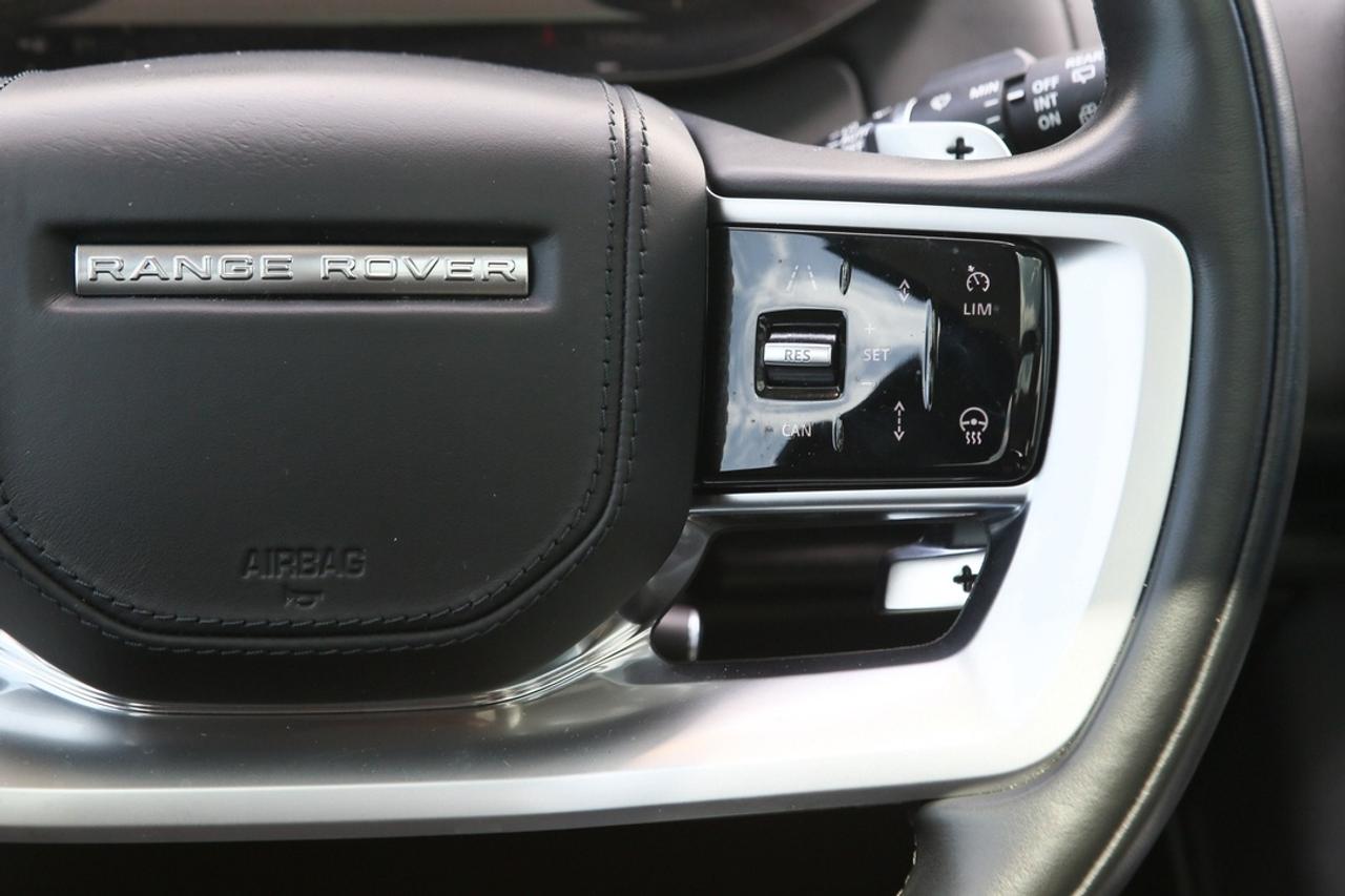 2023 Land Rover Range Rover SE 523 HP TWIN-TURBO V8   MERIDIAN? 3D AUDIO   EXECUTIVE LUXURY   THE ULTIMATE RANGE ROVER Photo