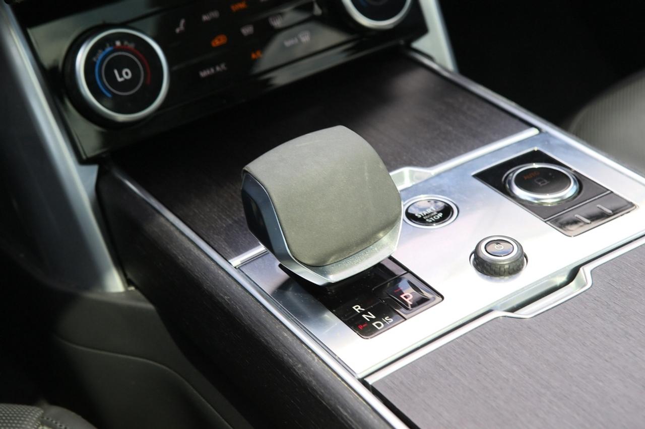 2023 Land Rover Range Rover SE 523 HP TWIN-TURBO V8   MERIDIAN? 3D AUDIO   EXECUTIVE LUXURY   THE ULTIMATE RANGE ROVER Photo