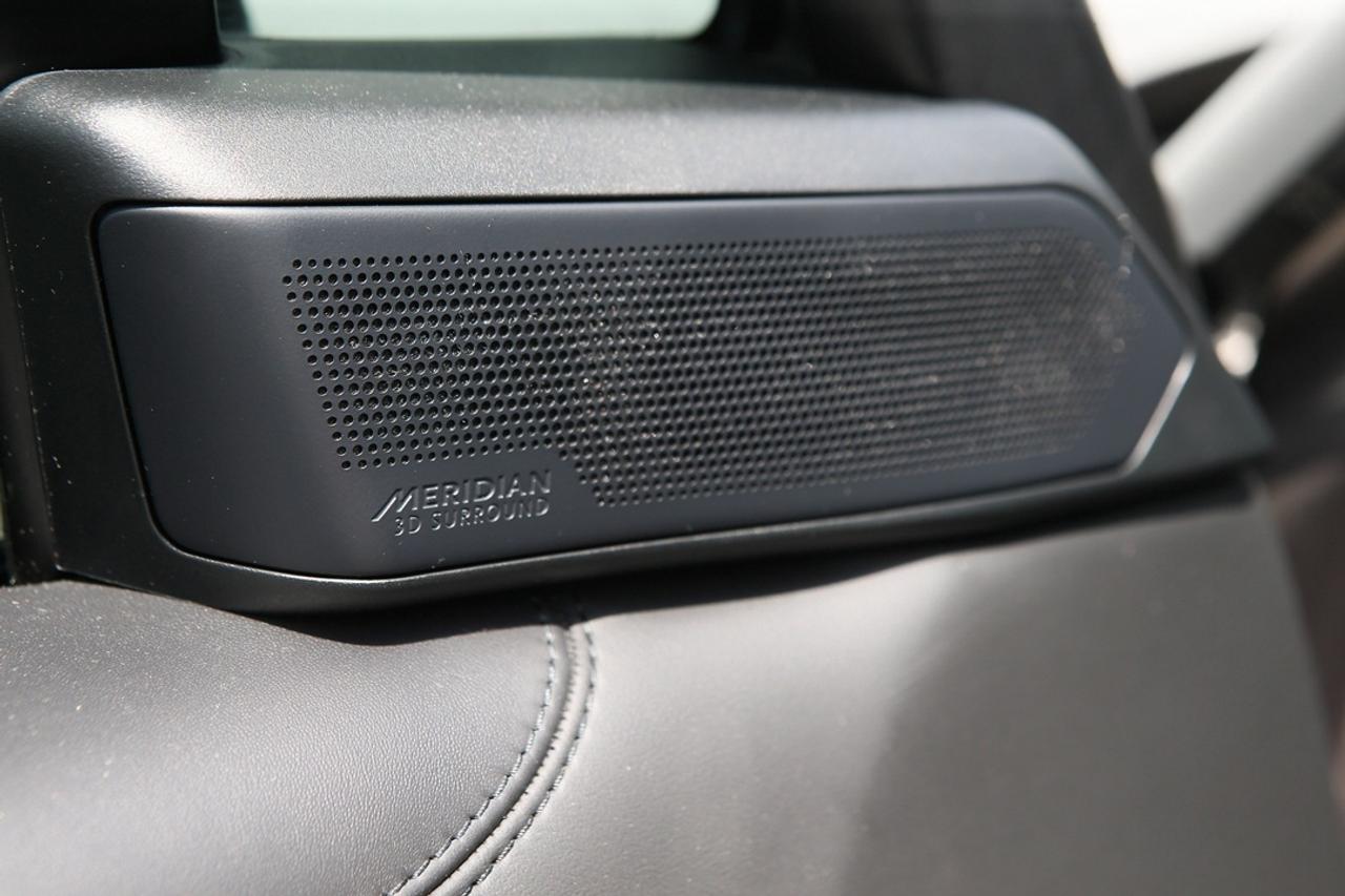 2023 Land Rover Range Rover SE 523 HP TWIN-TURBO V8   MERIDIAN? 3D AUDIO   EXECUTIVE LUXURY   THE ULTIMATE RANGE ROVER Photo