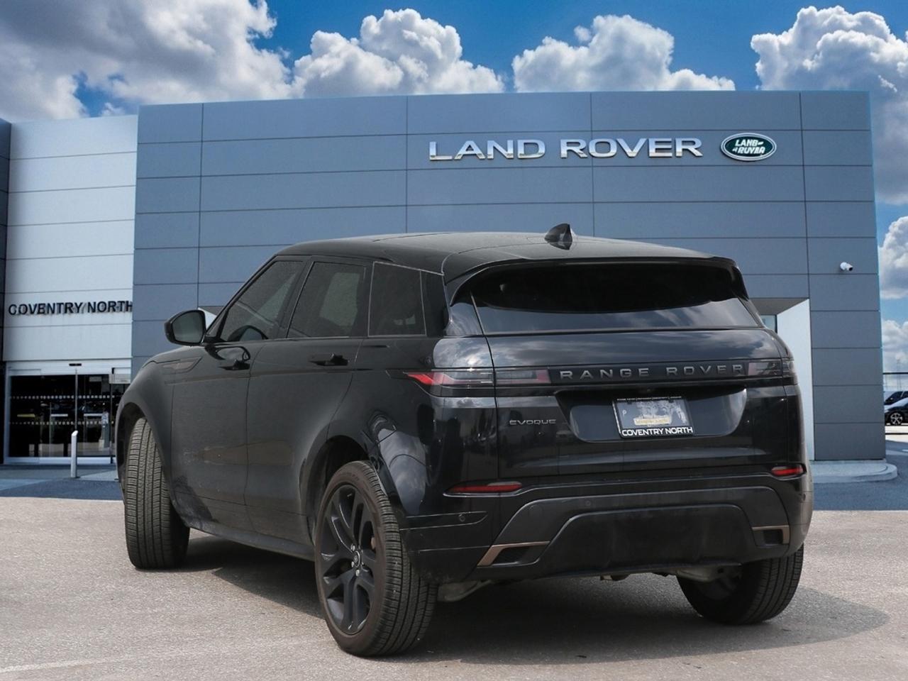 2024 Land Rover Range Rover Evoque DYNAMIC SE 246 HP   DYNAMIC SE   BLACK EXTERIOR PACK   MERIDIAN? AUDIO   PANORAMIC ROOF   MODERN BRITISH LUXURY Photo2