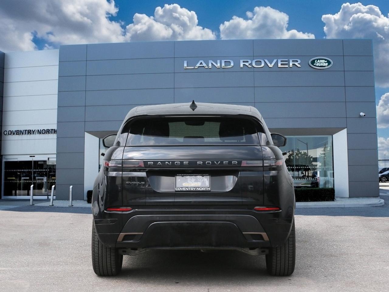 2024 Land Rover Range Rover Evoque DYNAMIC SE 246 HP   DYNAMIC SE   BLACK EXTERIOR PACK   MERIDIAN? AUDIO   PANORAMIC ROOF   MODERN BRITISH LUXURY Photo