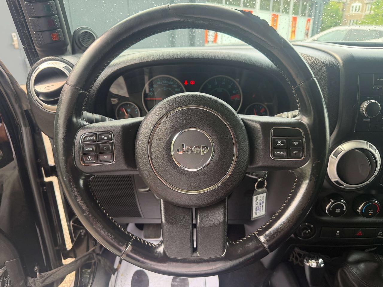 2012 Jeep Wrangler Call of Duty II / ONLY 175625 KMS !!! 6 SPD MANUAL Photo