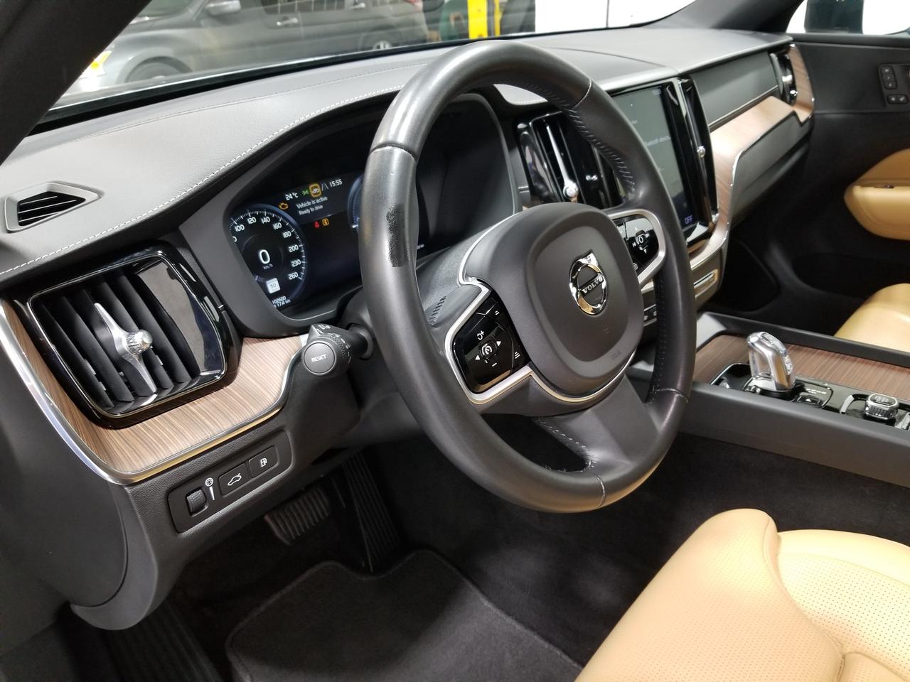 2019 Volvo XC60 Hybrid T8 Inscription 4dr All-Wheel Drive Photo