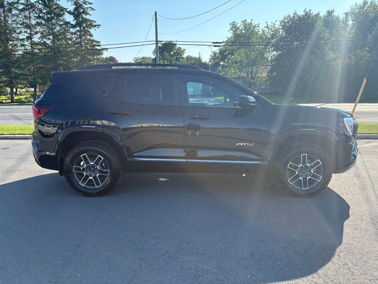 2027 GMC Terrain AWD AT4 Photo