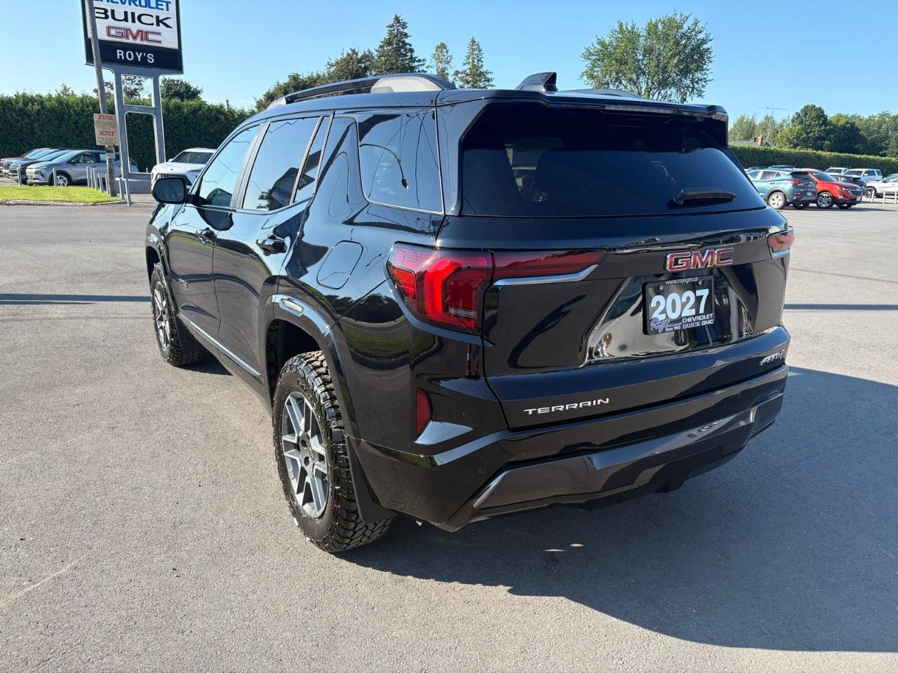 2027 GMC Terrain AWD AT4 Photo