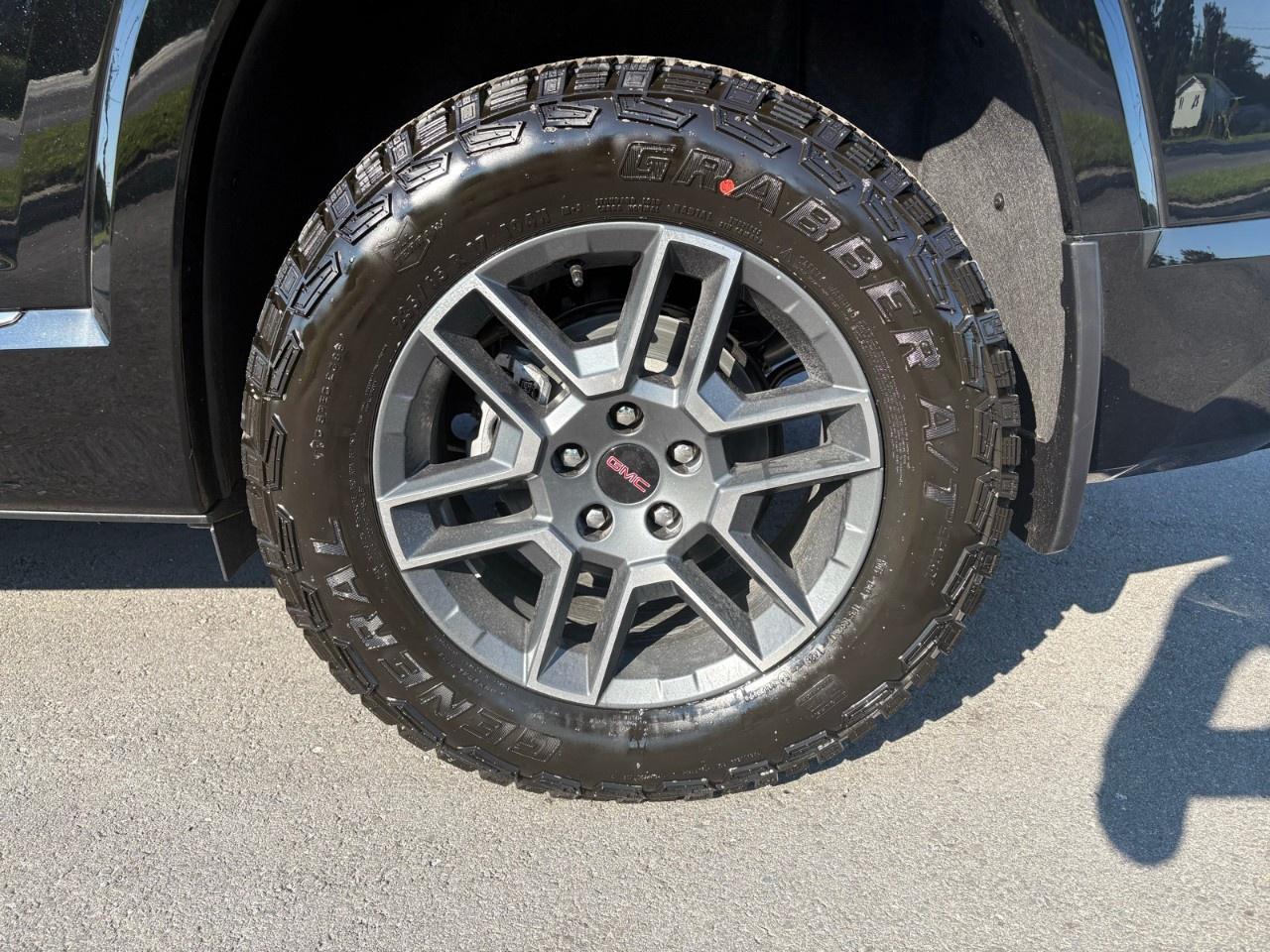 2027 GMC Terrain AWD AT4 Photo