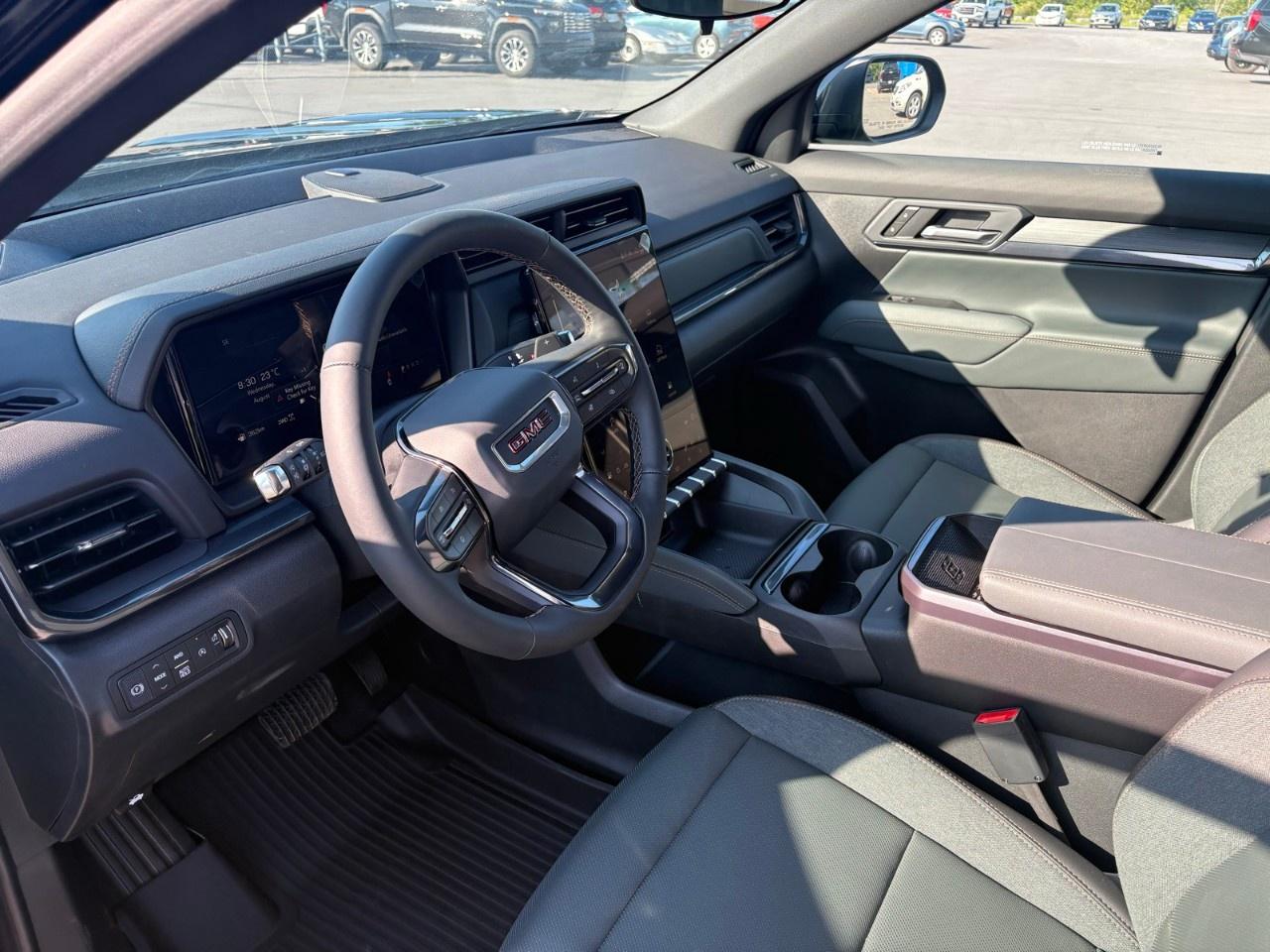 2027 GMC Terrain AWD AT4 Photo