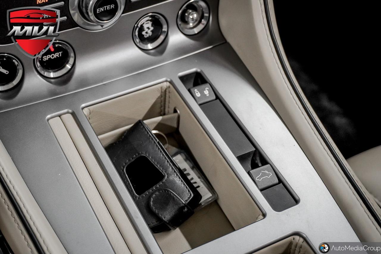 2014 Aston Martin DB9  Photo