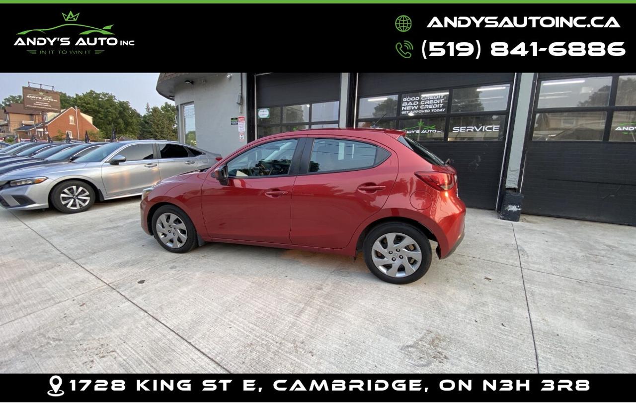 2020 Toyota Yaris LE ! NO ACCIDENTS ! AUTO ! LE Photo
