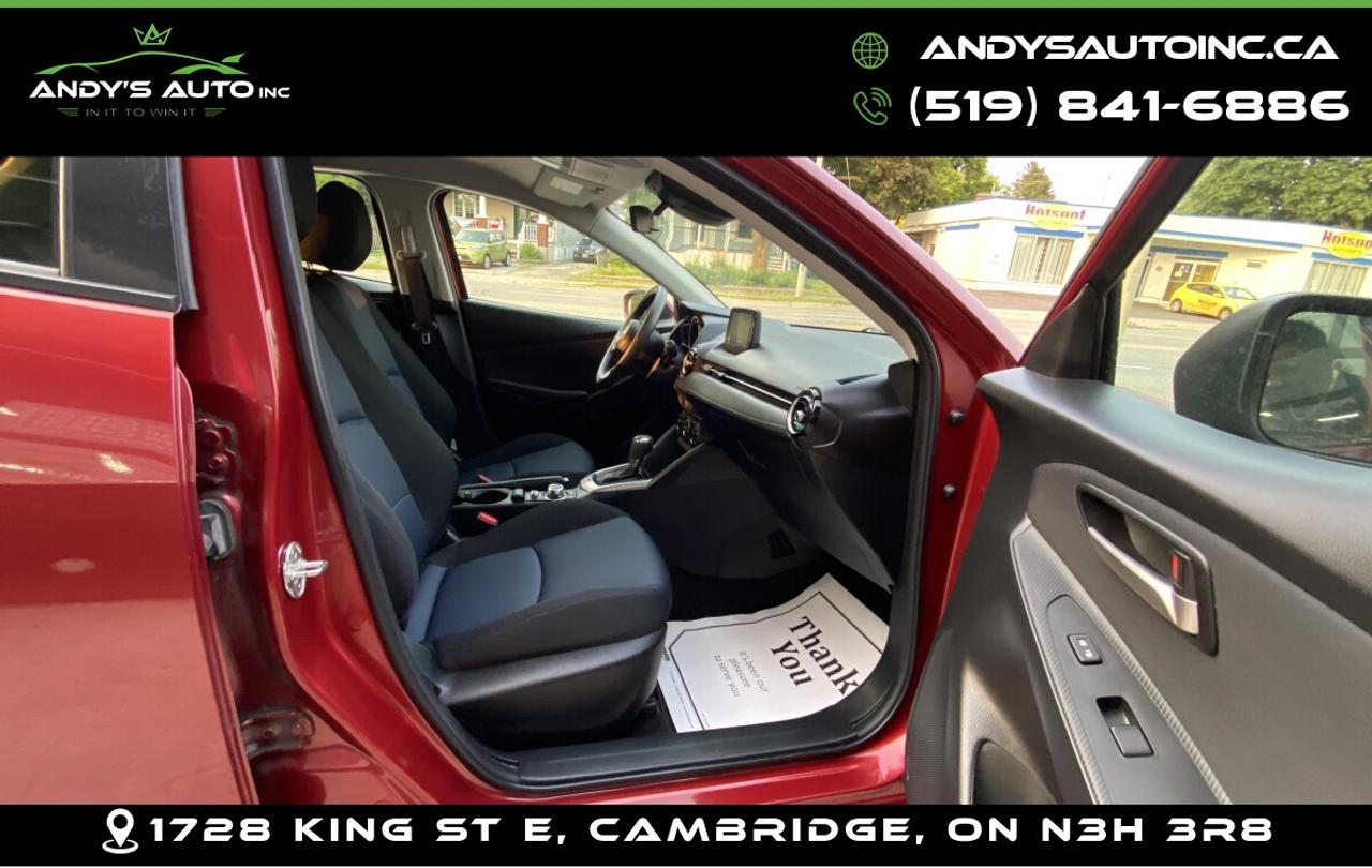 2020 Toyota Yaris LE ! NO ACCIDENTS ! AUTO ! LE Photo