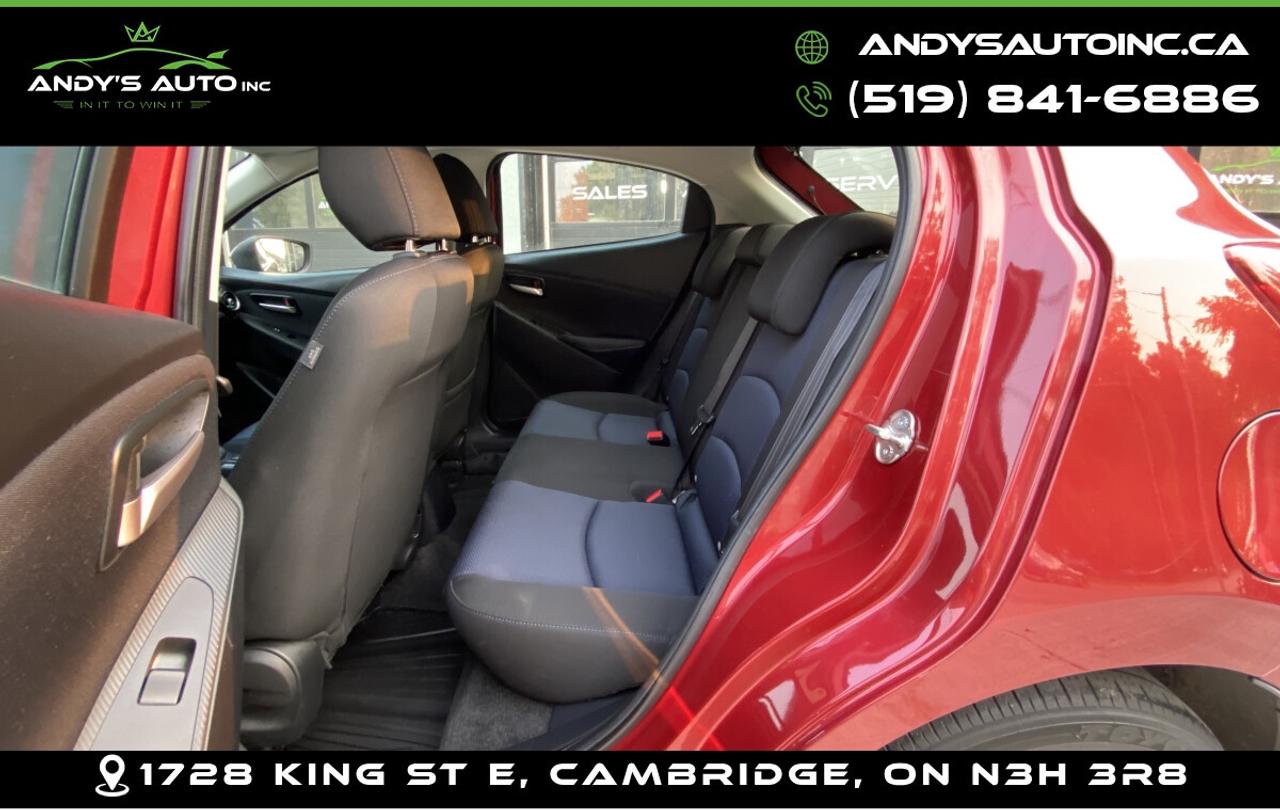 2020 Toyota Yaris LE ! NO ACCIDENTS ! AUTO ! LE Photo