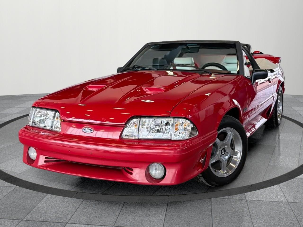 1992 Ford Mustang  Photo0