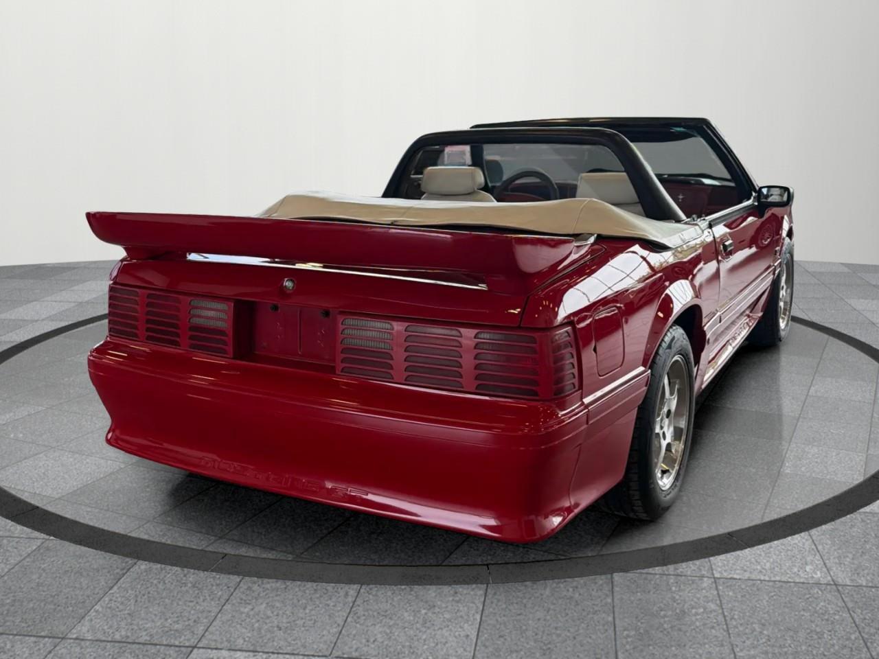 1992 Ford Mustang  Photo