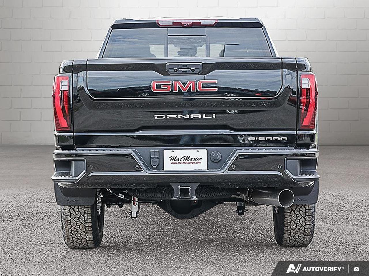 2026 GMC SIERRA 2500HD Crew Cab Standard Box 4-Wheel Drive Denali Photo