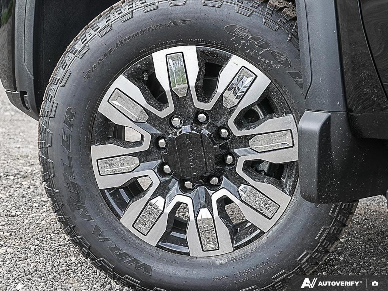 2026 GMC SIERRA 2500HD Crew Cab Standard Box 4-Wheel Drive Denali Photo