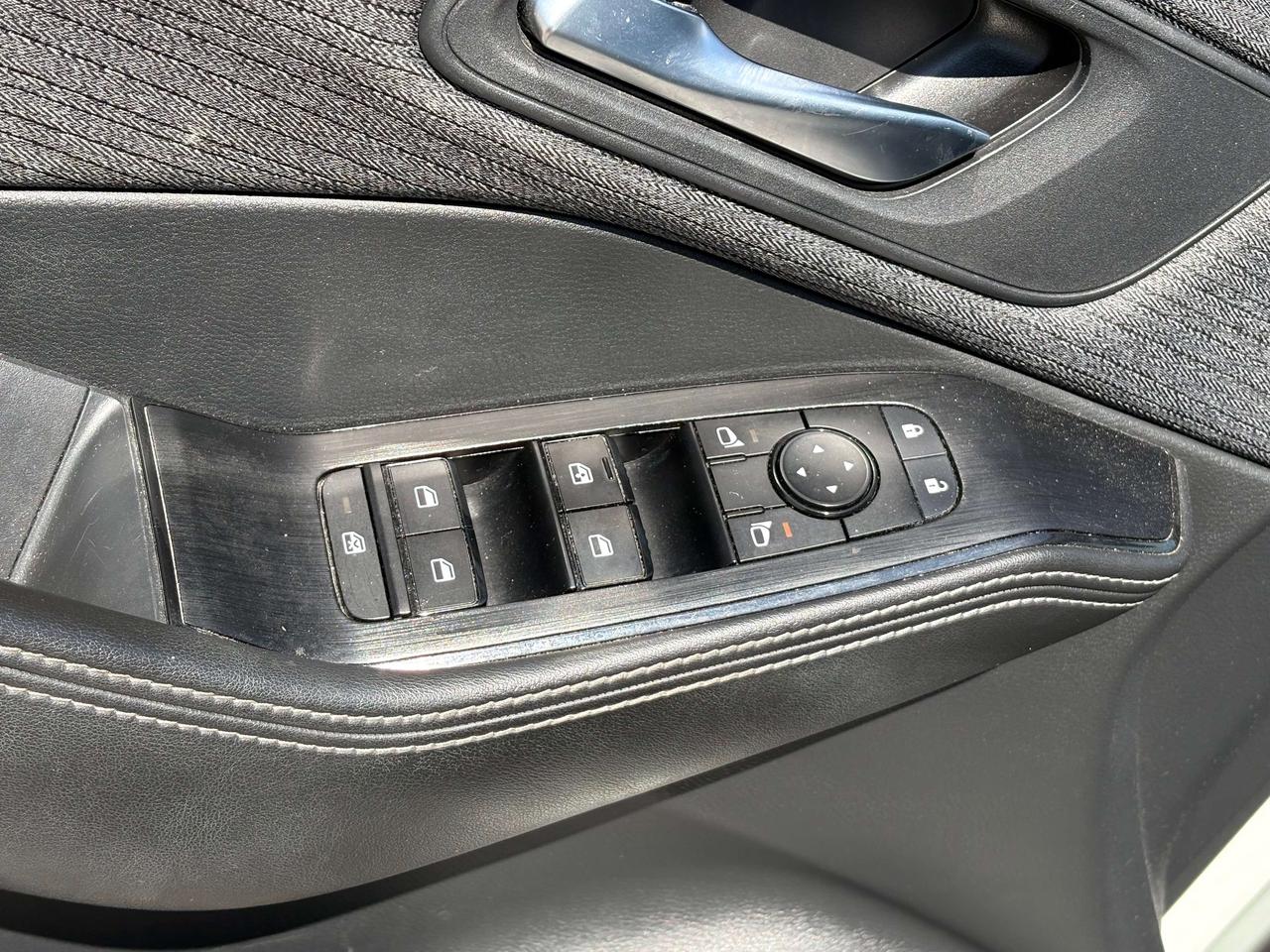 2021 Nissan Rogue SV Moonroof AWD   4 Cylinder   Clean Carfax Photo