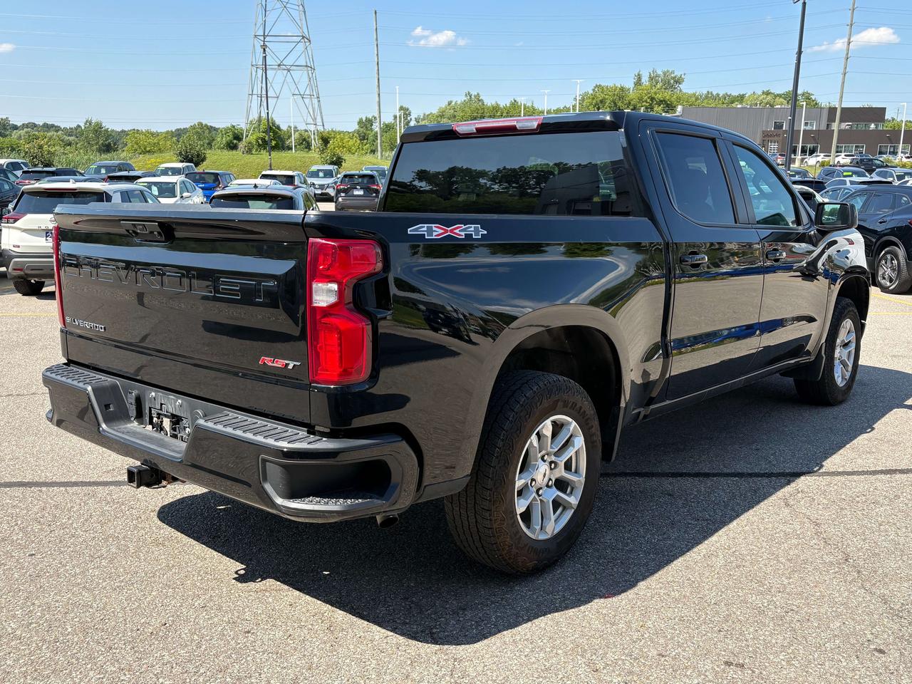 2023 Chevrolet Silverado 1500 RST 4WD Crew Cab   8 Cylinder   Clean Carfax Photo4